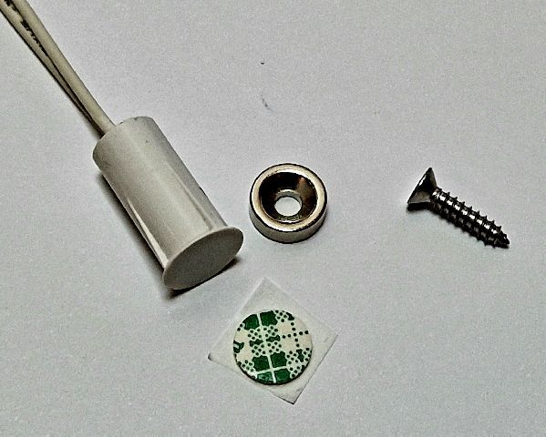 SP1011DM-WH White, NC, MAG.DISK MN400