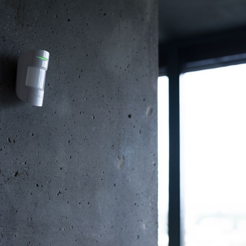 Ajax MotionProtect Plus biely