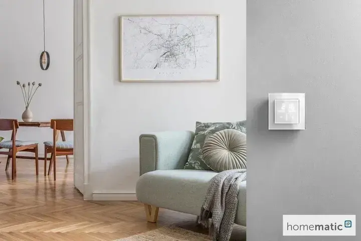 Homematic IP Glass Wall Thermostat with CO2 sensor - HmIP-WGTC